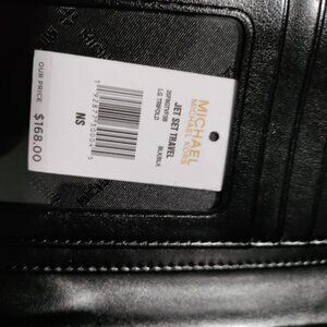 New Michael Kors Wallet